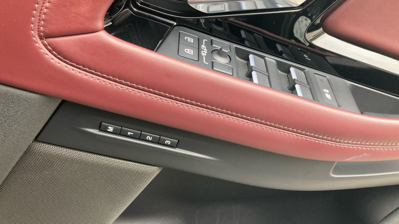 Land Rover Range Rover Evoque 2.0 D200 R-Dynamic HSE 5dr Auto Diesel Hatchback